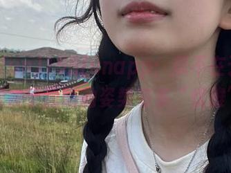 155funapp：瓜不在于大小，取决于我吃的姿势有多“优雅”！