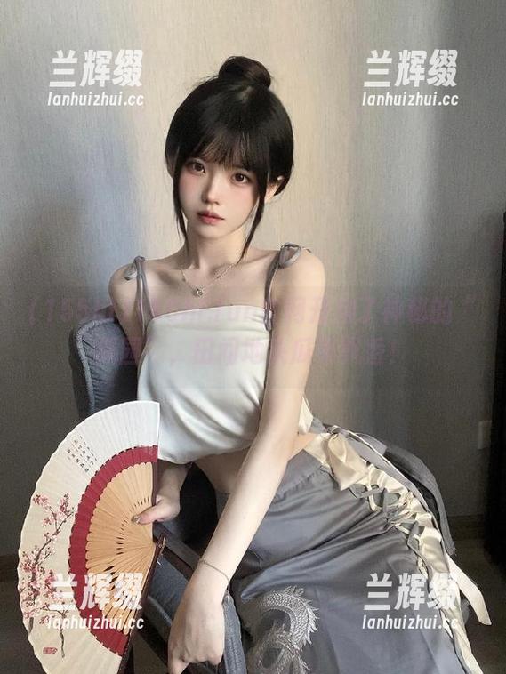 155hl.fun官网开启了神秘的“瓜园”，田间地头瓜果飘香！-兰辉缀