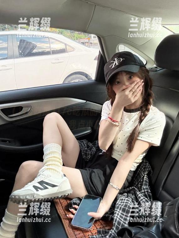 17c吃瓜的导航：闲谈时常给我点小瓜！-兰辉缀