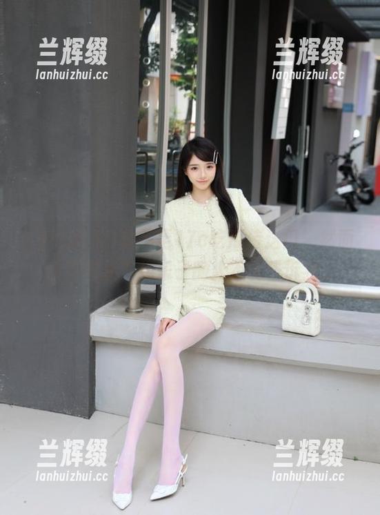 穿越至17c吃瓜传送门,然而我其实是去找乐子的人不要告诉我...-兰辉缀 穿越至17c吃瓜传送门,然而我其实是去找乐子的人不要告诉我...-兰辉缀