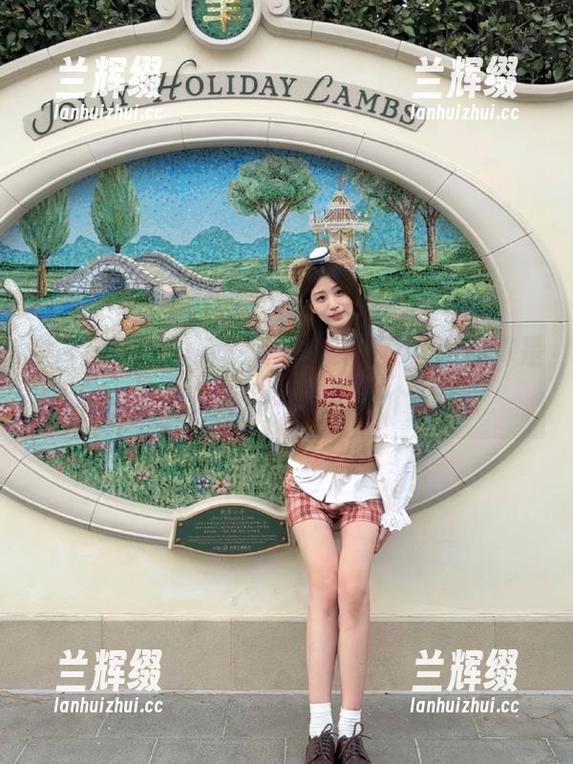 看51cg吃瓜网页，黑料真是五花八门，不得不说也是个宝藏。-兰辉缀
