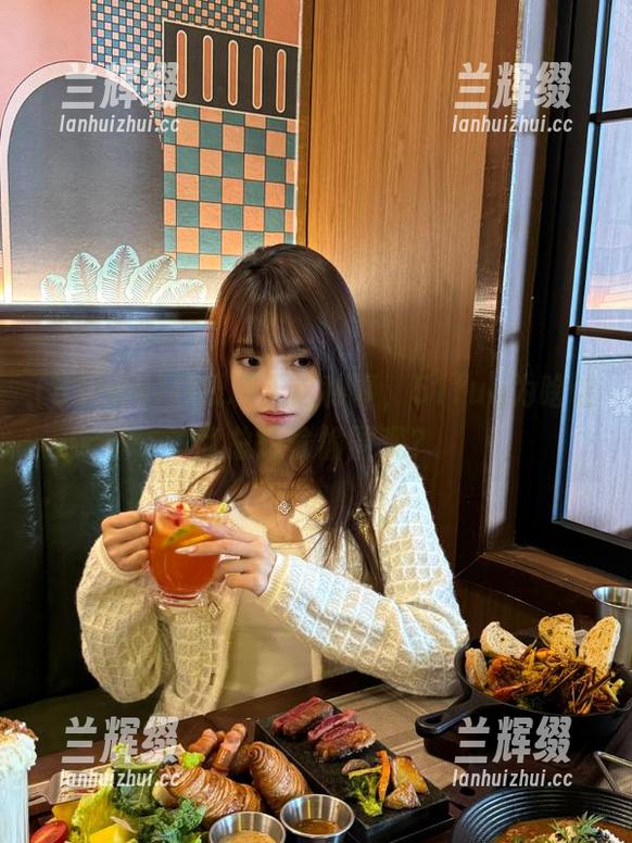 在线聊天这种事,51fun为啥让我总想偷偷围观?-兰辉缀 在线聊天这种事,51fun为啥让我总想偷偷围观?-兰辉缀