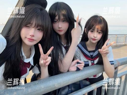 51吃瓜app下载，让你体验到各种“吃”的乐趣，简直是雇佣的吃瓜师傅在你手机里！-兰辉缀