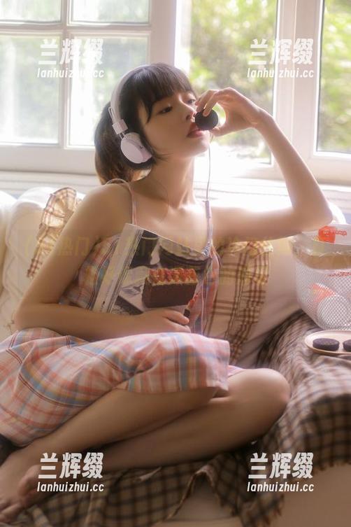 51热门网站里的冷门往期，真相好像藏在深蓝色的洞里-兰辉缀