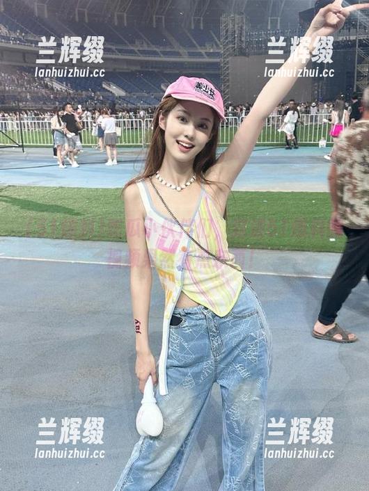 吃瓜小伙伴们,这波51爆料的视频果然有点东西!-兰辉缀 吃瓜小伙伴们,这波51爆料的视频果然有点东西!-兰辉缀