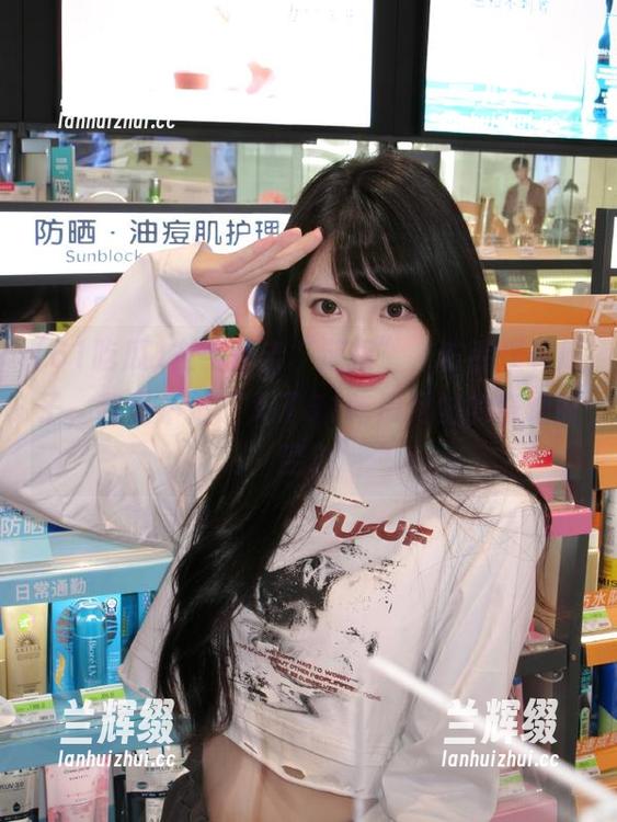 左手点击“链接”，右手捏着瓜子，我是不是进入了61吃瓜网站的奇幻时空？-兰辉缀