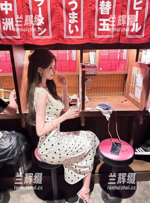 吃瓜产人的“718黑瓜吃料”，样样都能永久勾起你的好奇心。-兰辉缀