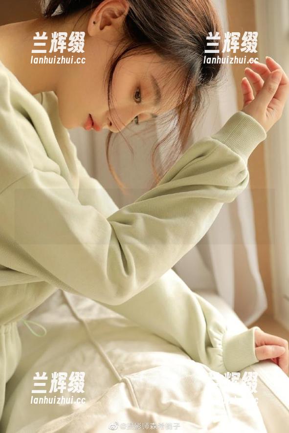 91吃瓜的黑料线路就像迷失在夜酒吧里，总有让人意外的惊艳-兰辉缀