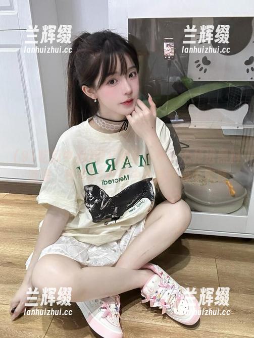 网红明星一不小心掉进黑料漩涡，快来91吃瓜中心官网探个究竟-兰辉缀