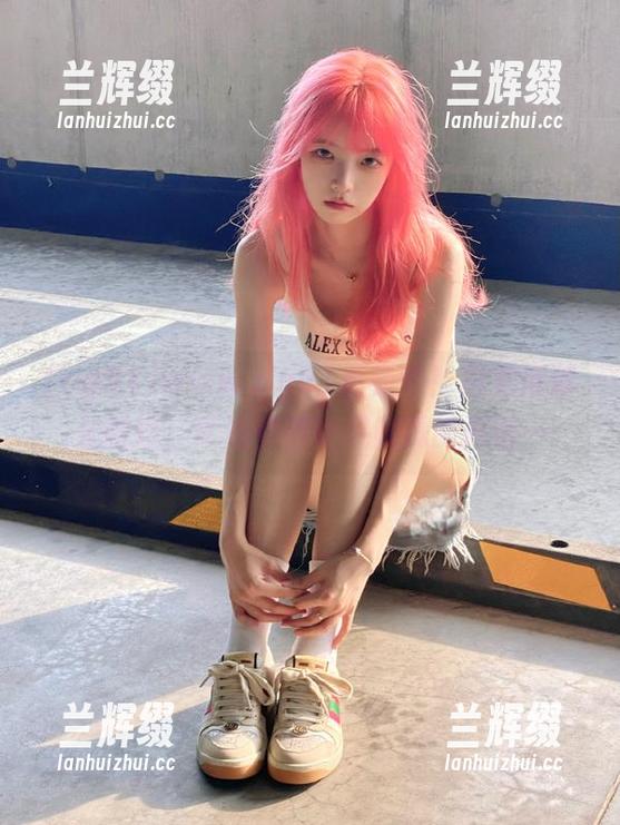 www.cg91更新中！总觉得那么微妙，耳边都能听见窥探的声音…-兰辉缀