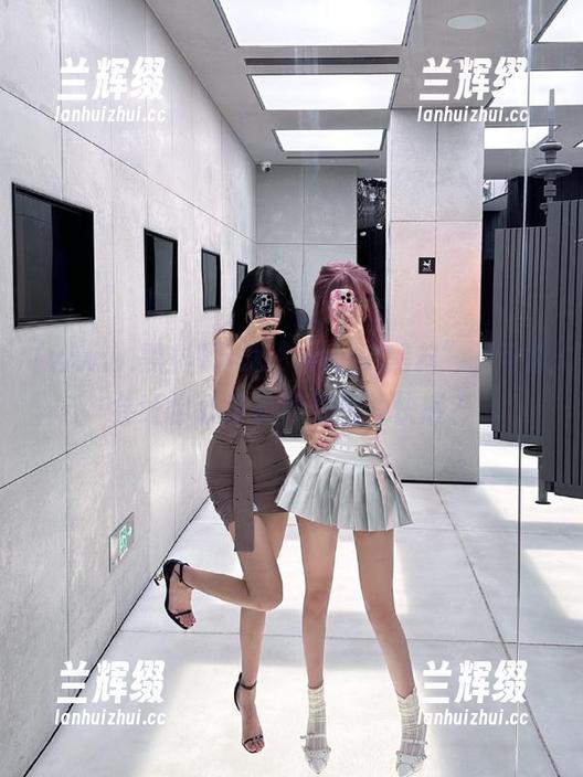 下载“www.黑料”,可能会让你心里有种尴尬的快感?-兰辉缀 下载“www.黑料”,可能会让你心里有种尴尬的快感?-兰辉缀