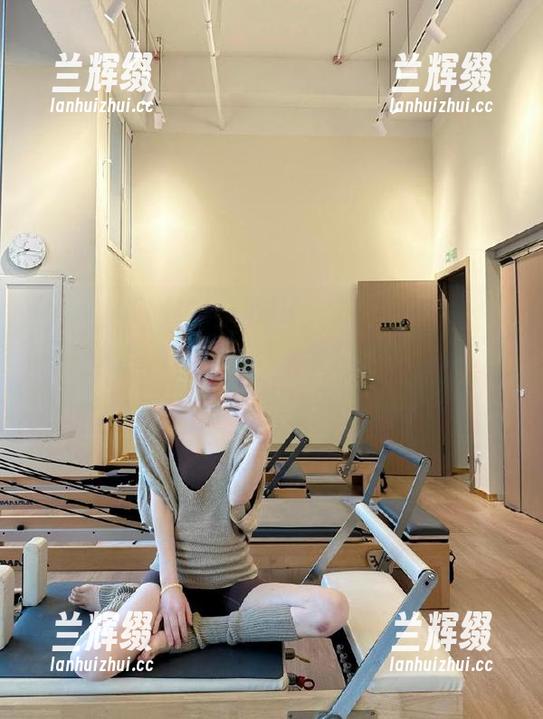 线路不对了,我竟然在www51上迷失方向?哈哈,今儿个先吃个瓜再说吧!-兰辉缀 线路不对了,我竟然在www51上迷失方向?哈哈,今儿个先吃个瓜再说吧!-兰辉缀