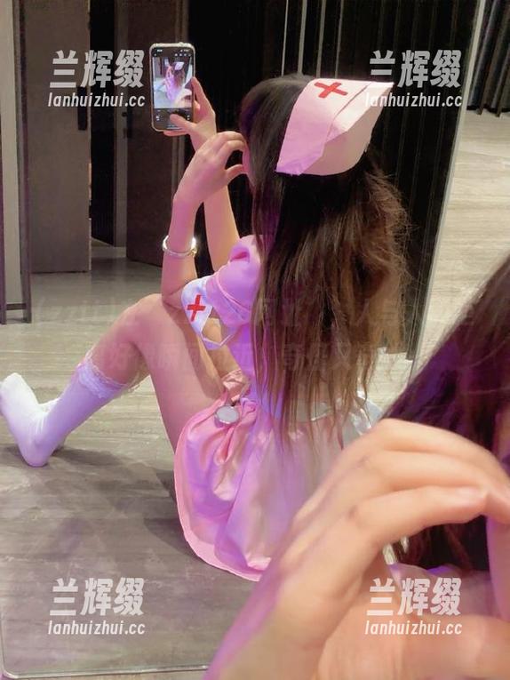 在“zztt26网址”，人与人的距离好像瞬间拉近，奇怪又奇妙～-兰辉缀