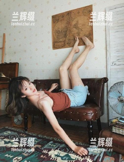 更新来了!免费吃瓜网站被神秘力量催生了新功能,赶紧来试试!-兰辉缀 更新来了!免费吃瓜网站被神秘力量催生了新功能,赶紧来试试!-兰辉缀