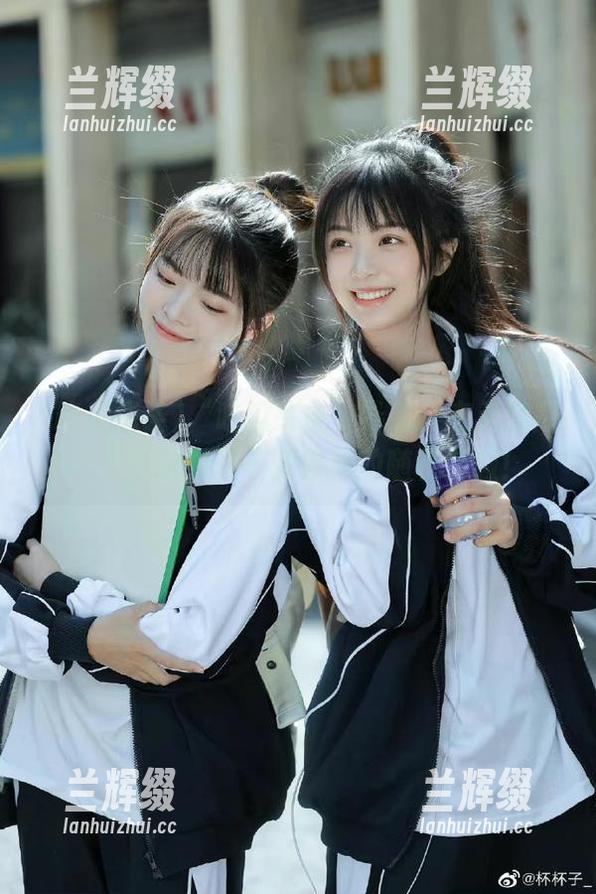 “吃瓜头条”导航：在无数瓜中，偶尔掉进一颗神秘的随机刺激！-兰辉缀