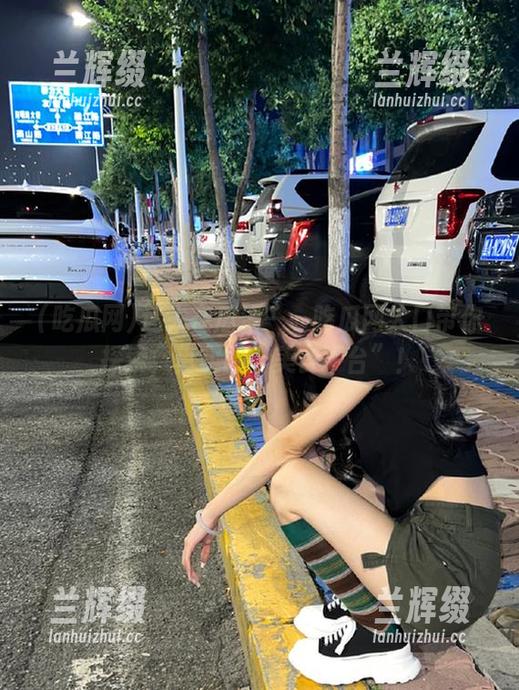 迷失在瓜海——吃瓜网入口带你探索,真实的“美食平台”!-兰辉缀 迷失在瓜海——吃瓜网入口带你探索,真实的“美食平台”!-兰辉缀
