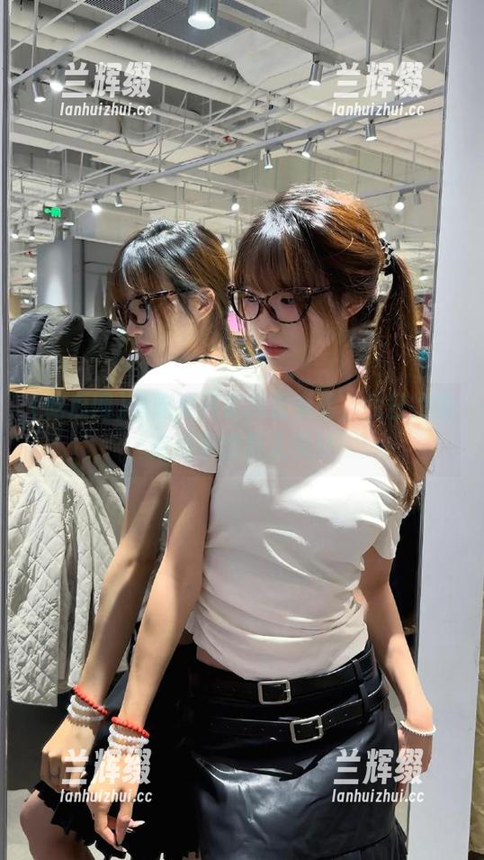 从吃瓜网最新信息看，今日的热点瓜果然引人关注-兰辉缀