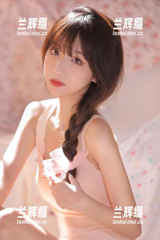 聊天不会掉链子?试试吾爱吃瓜苹果版的猎奇小站!-兰辉缀 聊天不会掉链子?试试吾爱吃瓜苹果版的猎奇小站!-兰辉缀
