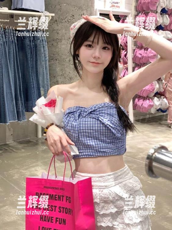 吾爱吃瓜,地址在此:这条网爆料像丢了一颗辣椒,不小心亮了!-兰辉缀 吾爱吃瓜,地址在此:这条网爆料像丢了一颗辣椒,不小心亮了!-兰辉缀