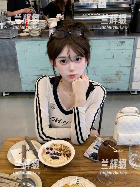 吃瓜看视频，我的日常：“吾爱吃瓜”让我一秒变成吃瓜老司机！-兰辉缀