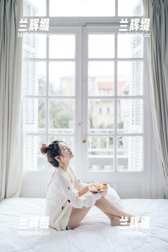 “我爱吃瓜51”app，真的是边吃边看都能懵逼的梗啊-兰辉缀