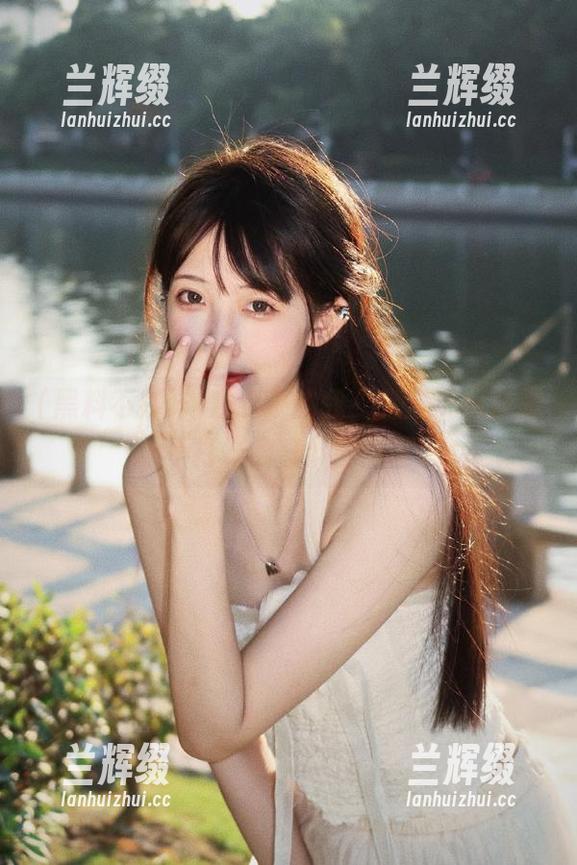 观看中的我,完全沉浸在黑料不打烊的奇妙世界里。-兰辉缀 观看中的我,完全沉浸在黑料不打烊的奇妙世界里。-兰辉缀