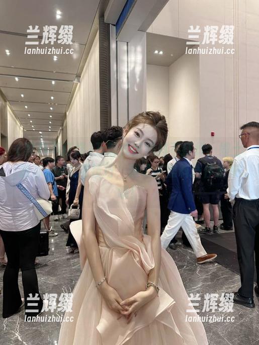 万篇长征黑料不打烊,博士教你ios实用技巧,别再被黑料挡住未来哦!-兰辉缀 万篇长征黑料不打烊,博士教你ios实用技巧,别再被黑料挡住未来哦!-兰辉缀