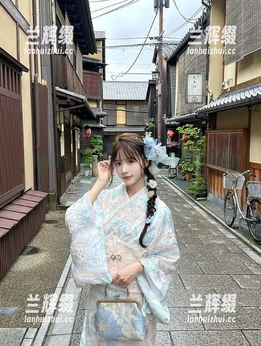 有人说安卓版黑料不打烊官网变了?来一探究竟!-兰辉缀 有人说安卓版黑料不打烊官网变了?来一探究竟!-兰辉缀