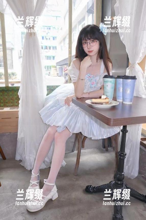 喂喂，今天黑料吃瓜网登录的东西，可比昨晚的八卦劲爆多了！-兰辉缀