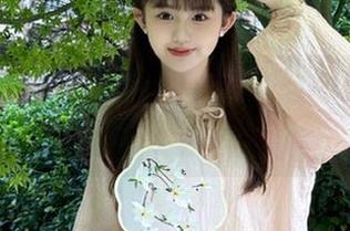 刷抖音的同时，不妨下载下黑料正能量，这可真有意思！