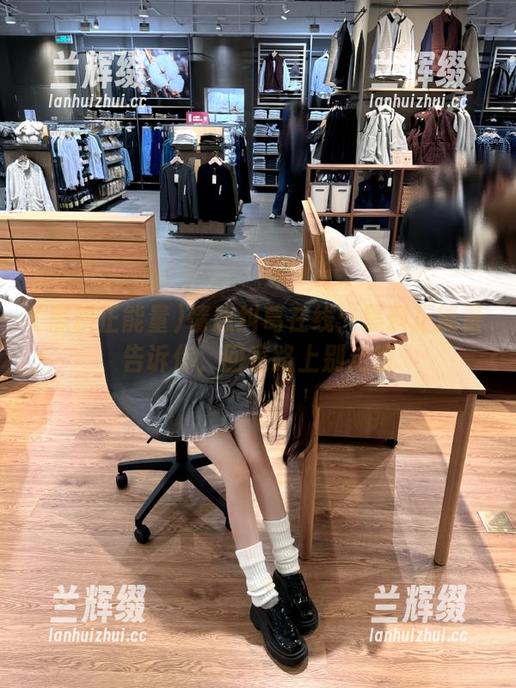 情感纠葛在线：黑料正能量告诉你，回家路上别走错-兰辉缀