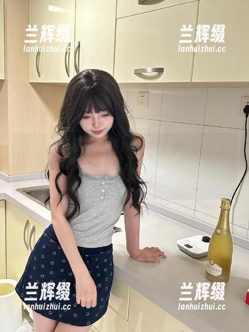 今天的抖音门事件又在发酵，黑料正能量不打烊的传送门要带你飞啦！-兰辉缀