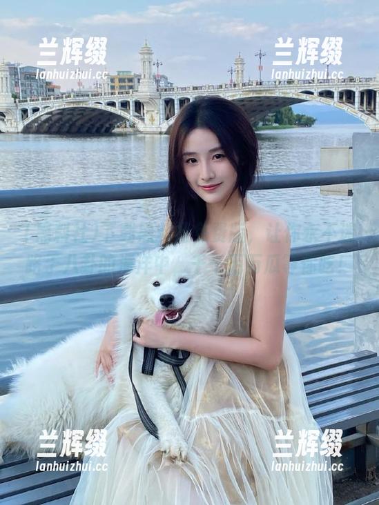下载黑料社免费版,让你永不迷路于八卦的海洋中,千千万万瓜等你吃!-兰辉缀 下载黑料社免费版,让你永不迷路于八卦的海洋中,千千万万瓜等你吃!-兰辉缀