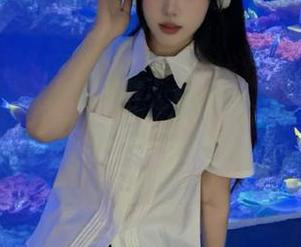“黑料社”这条线路好像开车失控，明明只想要点八卦，最后却看到无数个“吃瓜”角色。