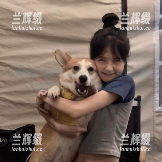 为啥黑料网app要我下载,才敢透露更多八卦?又是套路?-兰辉缀 为啥黑料网app要我下载,才敢透露更多八卦?又是套路?-兰辉缀