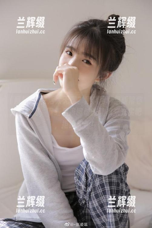 生活太无聊?黑料网苹果版帮你打发时间,下载后闲暇时光让瓜来充实吧,拒绝无趣!-兰辉缀 生活太无聊?黑料网苹果版帮你打发时间,下载后闲暇时光让瓜来充实吧,拒绝无趣!-兰辉缀