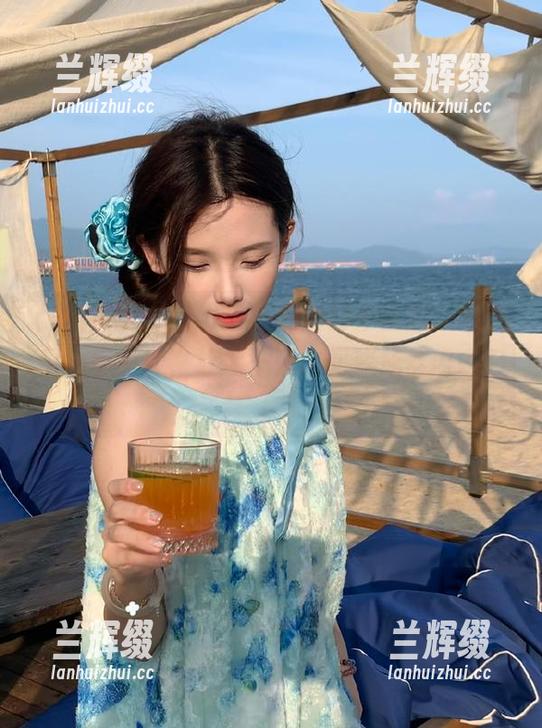 最新黑料网不打烊,私密瓜一律免费,让你一夜之间变成群内VIP!-兰辉缀 最新黑料网不打烊,私密瓜一律免费,让你一夜之间变成群内VIP!-兰辉缀