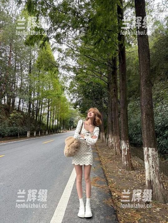 黑料网址：安卓上的“八卦专区”，看你敢不敢进！-兰辉缀